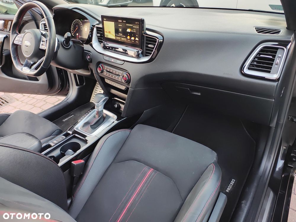 Kia ProCeed - 19