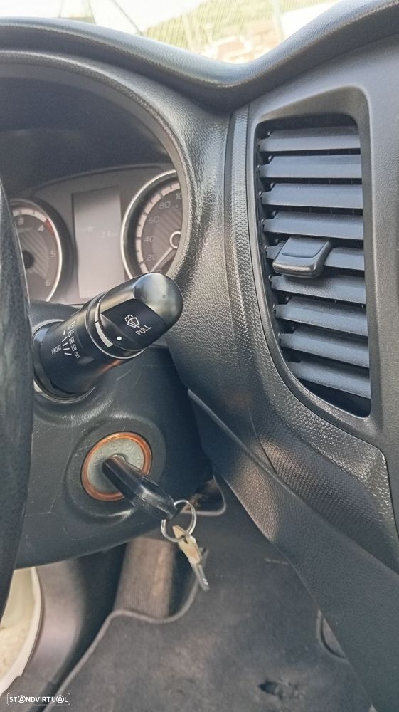 Mitsubishi L200 2.3 DI-D CD Invite 4WD - 20