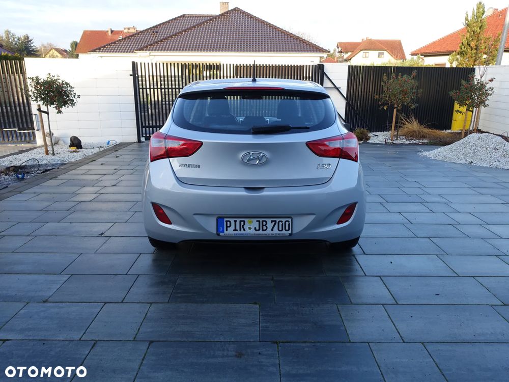 Hyundai i30 1.4 FIFA WM Edition - 7
