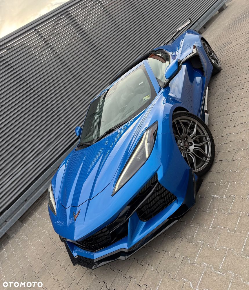Chevrolet Corvette - 1