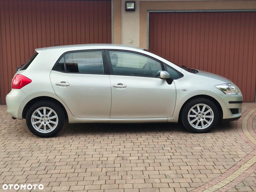 Toyota Auris 1.6 VVT-i Team - 13