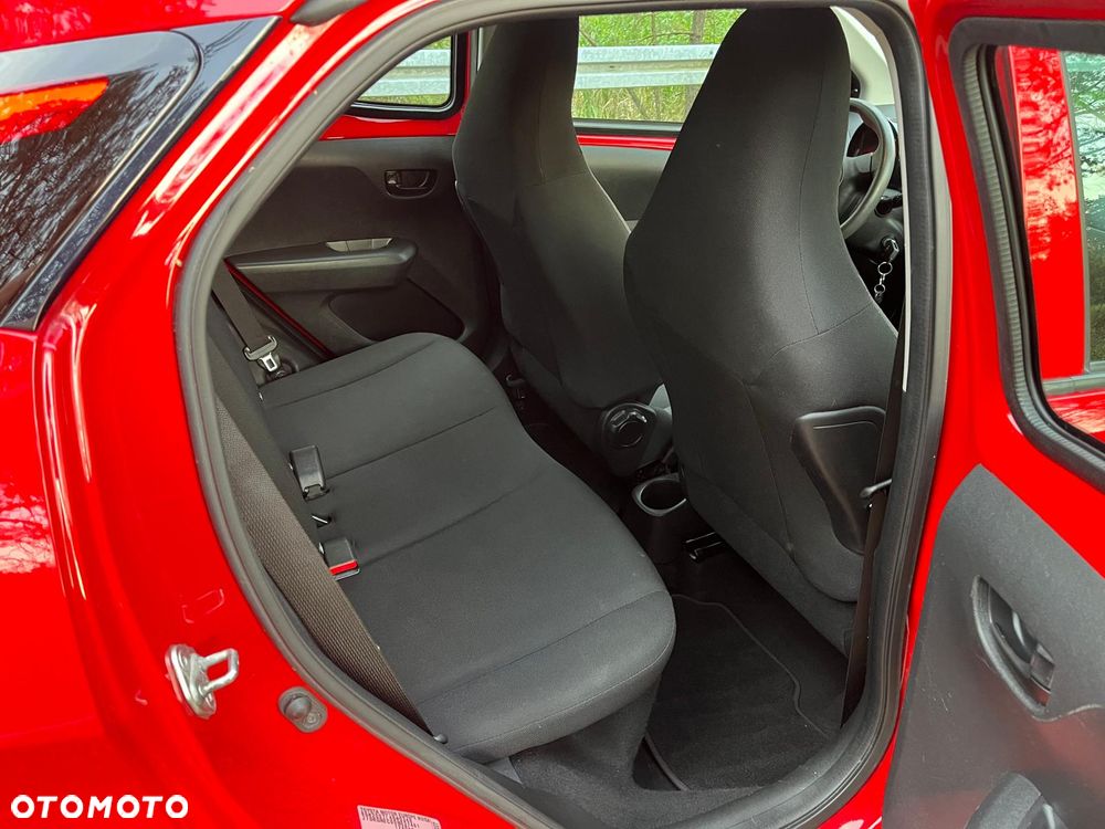 Toyota Aygo x-play - 11