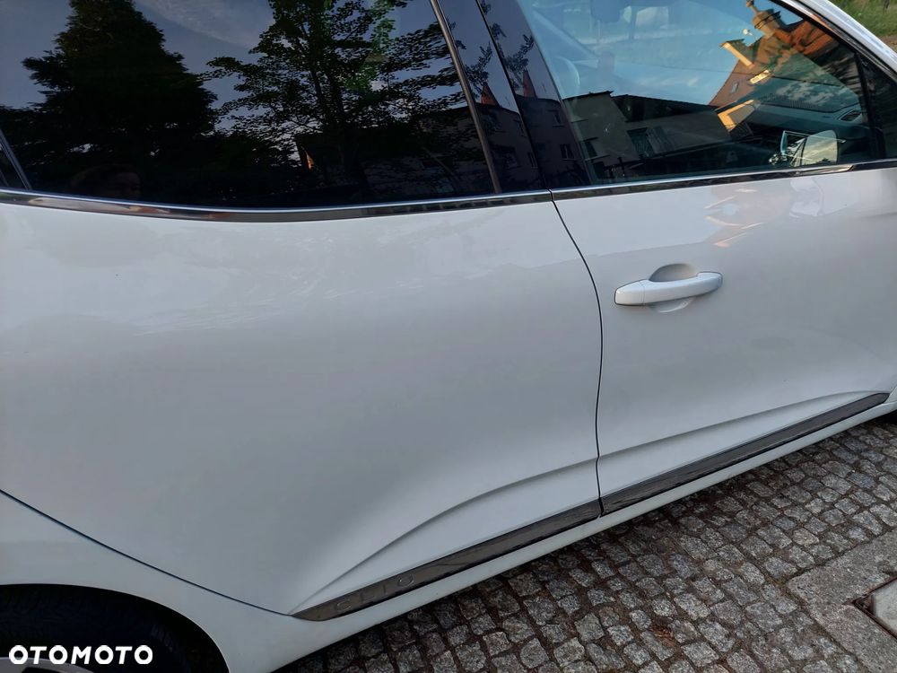 Renault Clio - 12