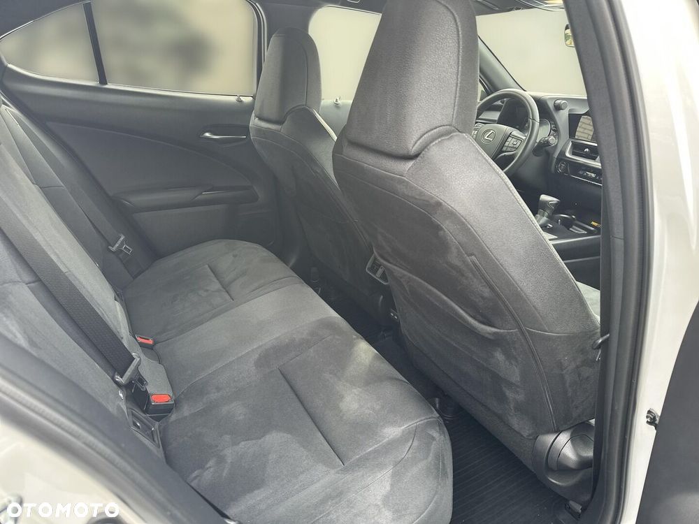 Lexus UX 250h GPF Business 2WD - 11