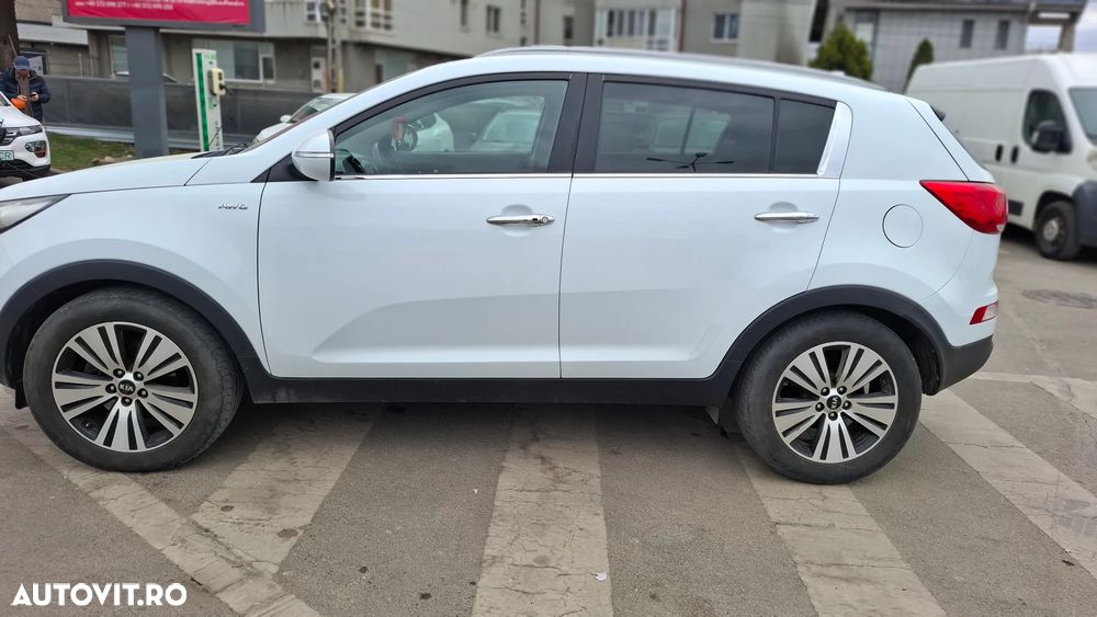 Kia Sportage 2,0 CRDI AWD Aut. Platinum - 3