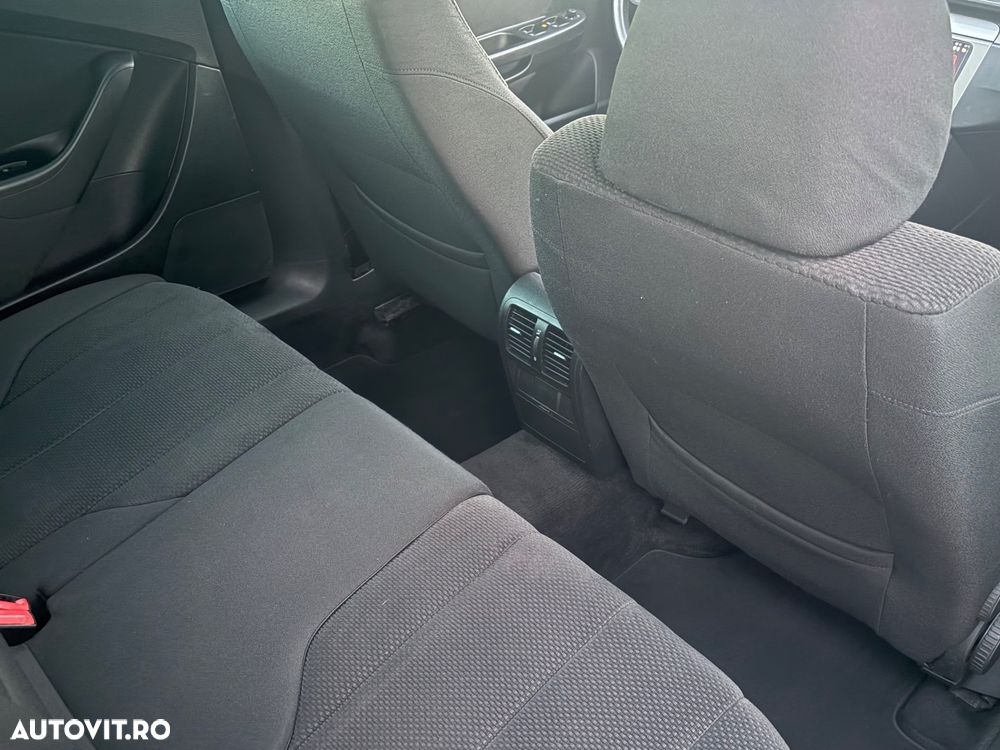 Volkswagen Passat Variant 2.0 TDI Highline - 9