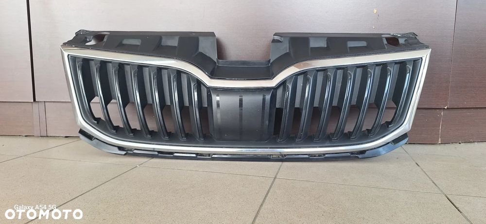 Skoda Octavia III Grill Atrapa Chłodnicy 5E0853653A - 2