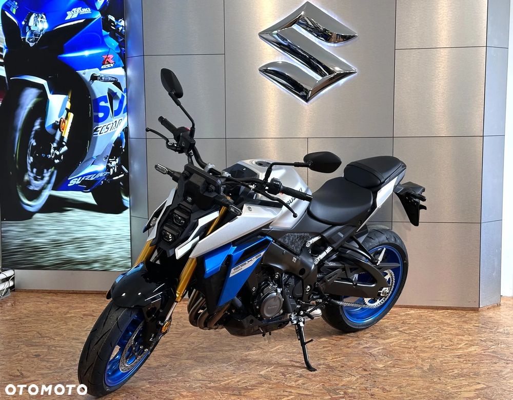 Suzuki GSX - 9