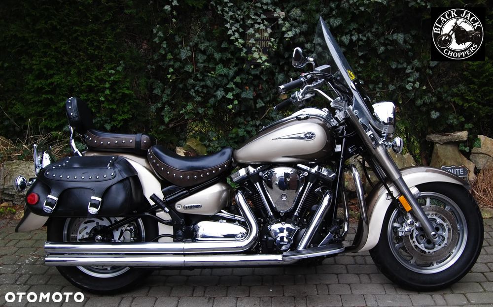Yamaha Road Star - 2
