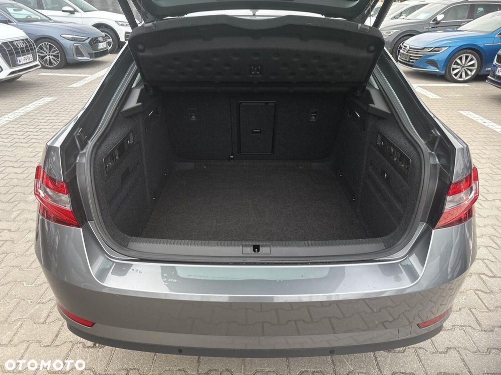 Skoda Superb 1.5 TSI Ambition DSG - 29