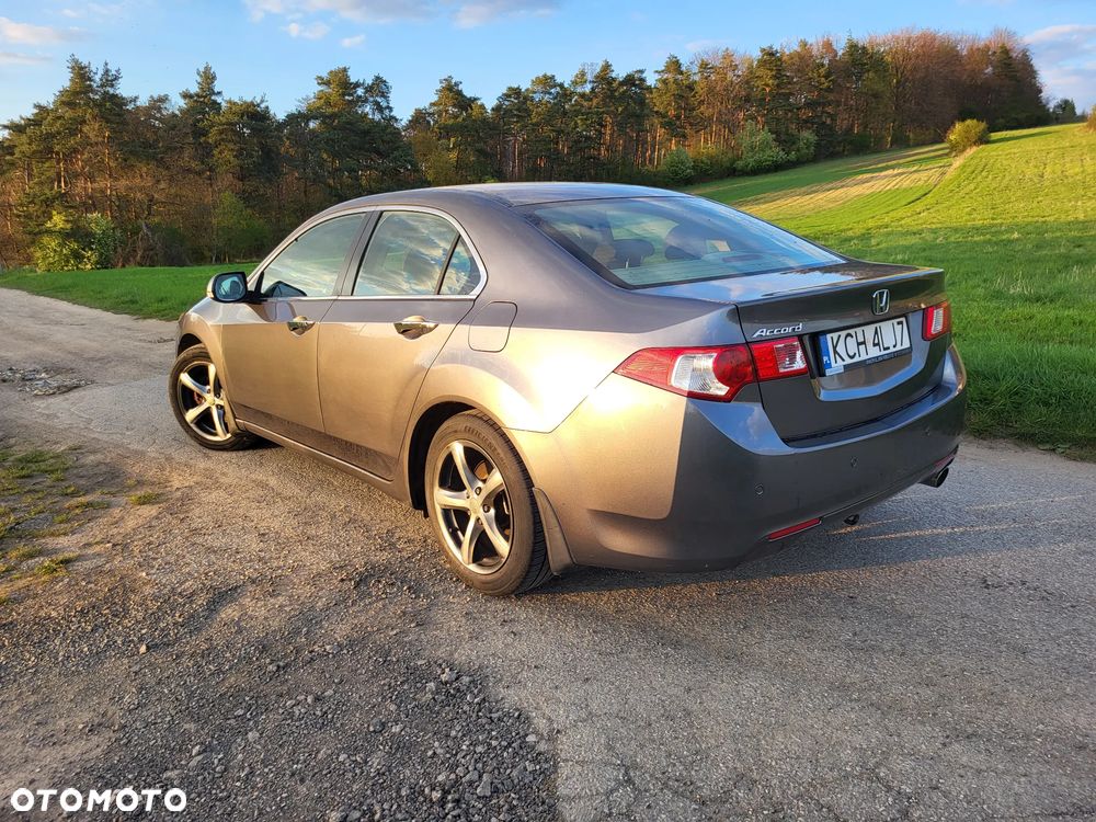 Honda Accord 2.0 Comfort - 6