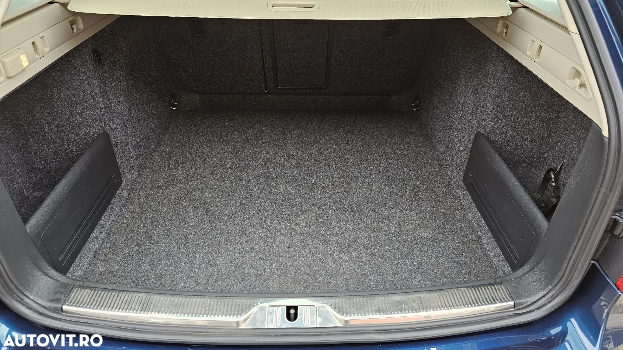 Skoda Superb Combi 2.0 TDI Elegance - 26