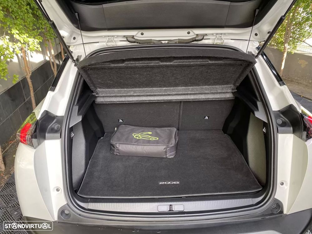 Peugeot e-2008 50 kWh Allure Pack - 6