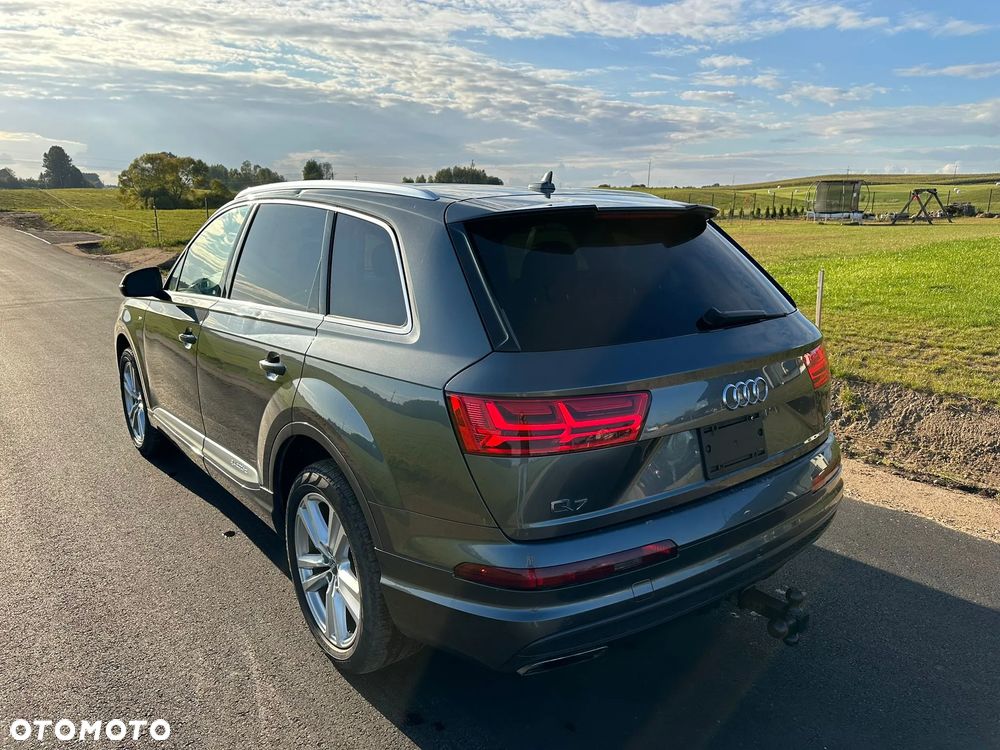 Audi Q7 3.0 TFSI Quattro Tiptronic - 6