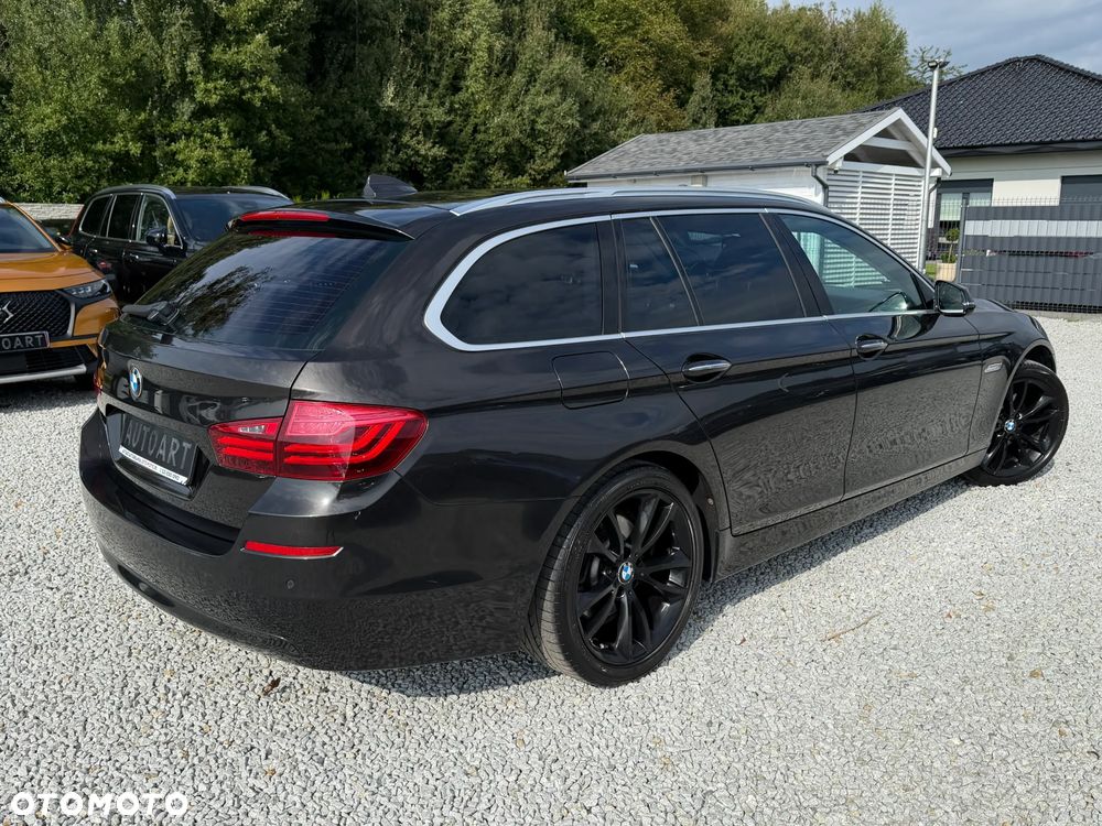 BMW Seria 5 520d xDrive - 17