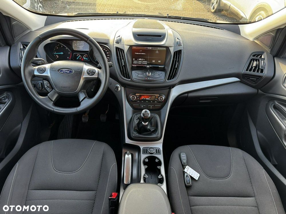 Ford Kuga 2.0 TDCi 4x2 Titanium - 30