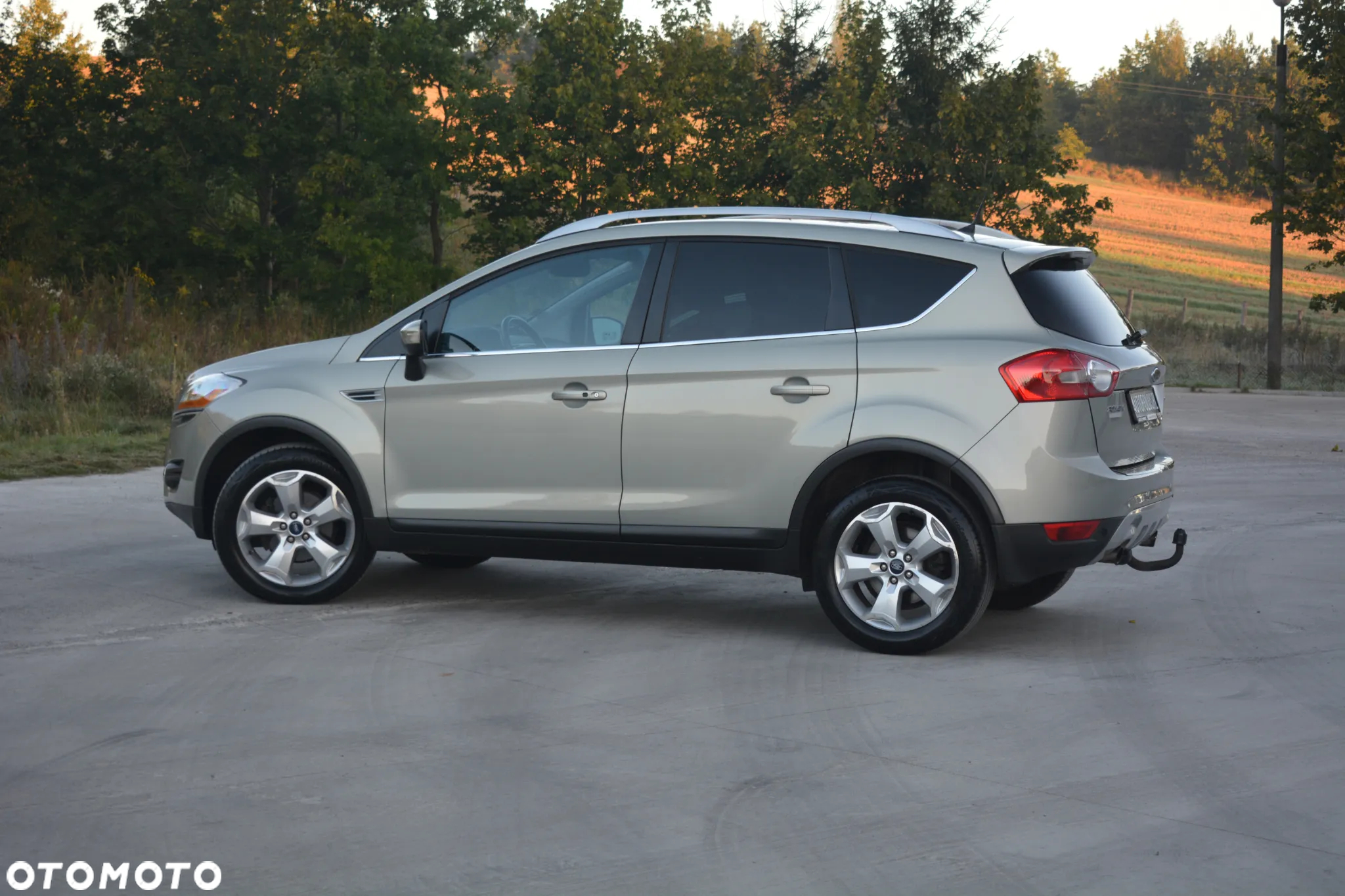 Ford Kuga 2.0 TDCi 4x4 Titanium - 16
