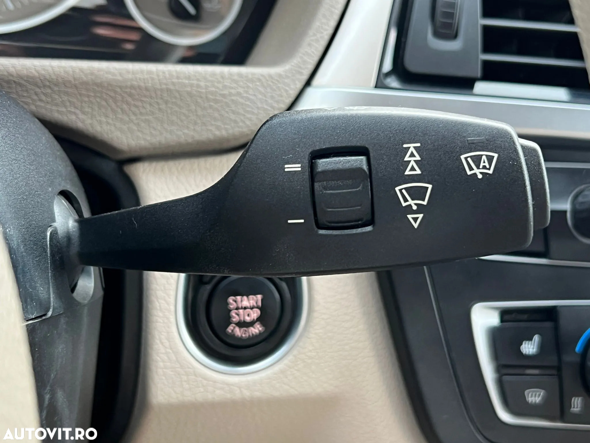 BMW Seria 3 320d DPF Touring Aut. - 23