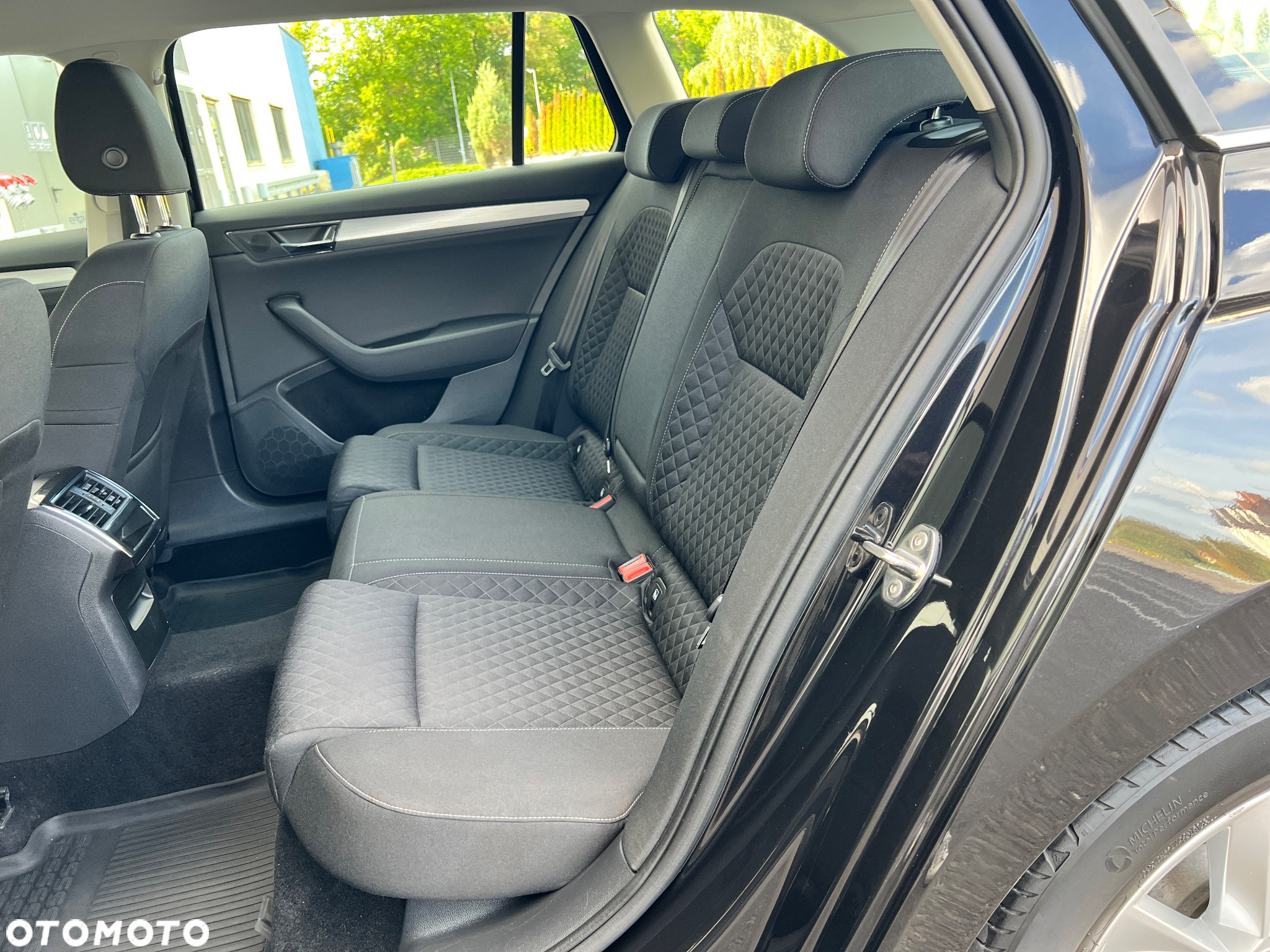 Skoda Superb 1.5 TSI Ambition - 17