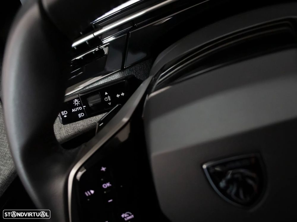 Peugeot 3008 1.2 Hybrid Allure e-DCS6 - 21