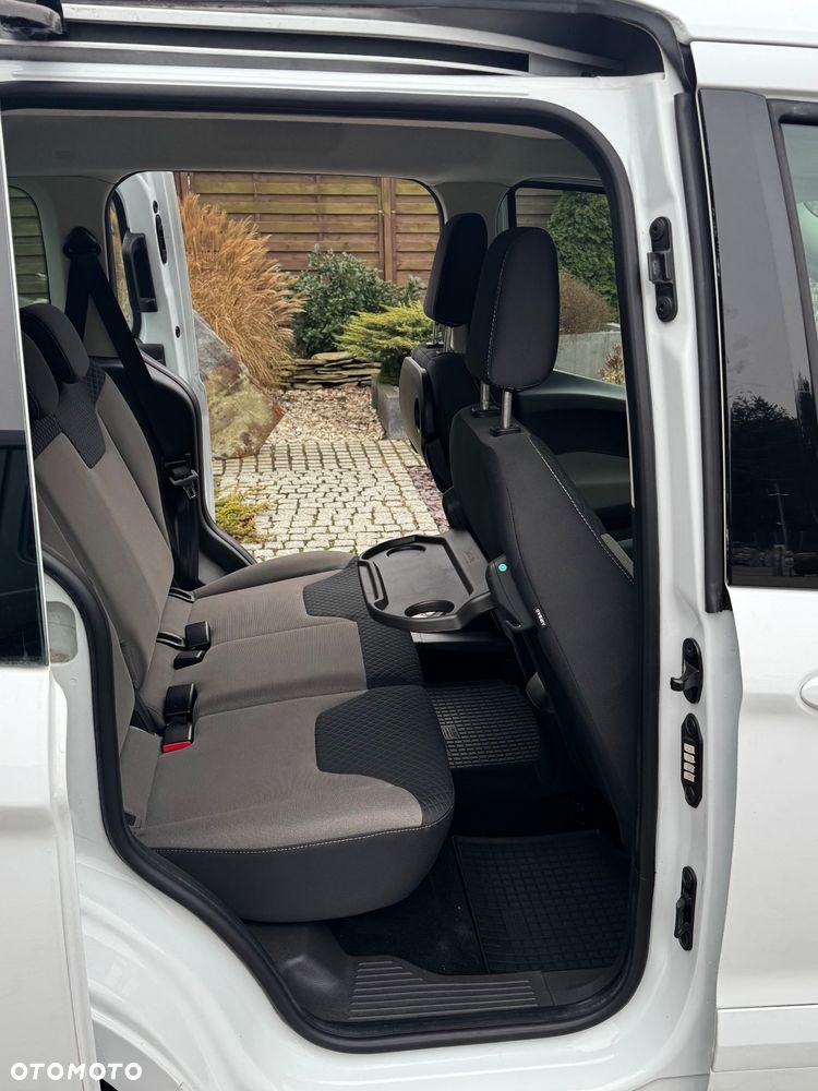 Ford Tourneo Courier 1.5 TDCi Trend - 6