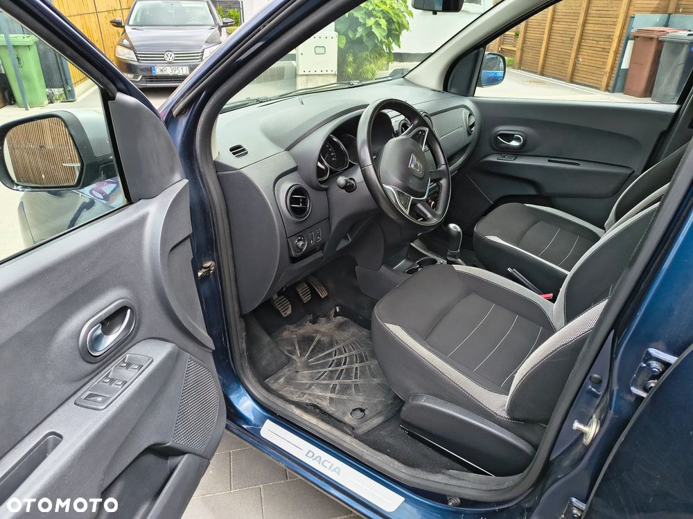 Dacia Lodgy 1.6 SCe Stepway S&S - 10