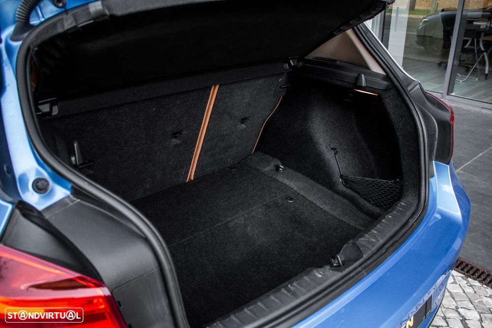 BMW 118 d Aut. Luxury Line - 30