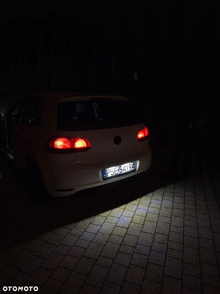 Volkswagen Golf 2.0 TDI Highline - 20
