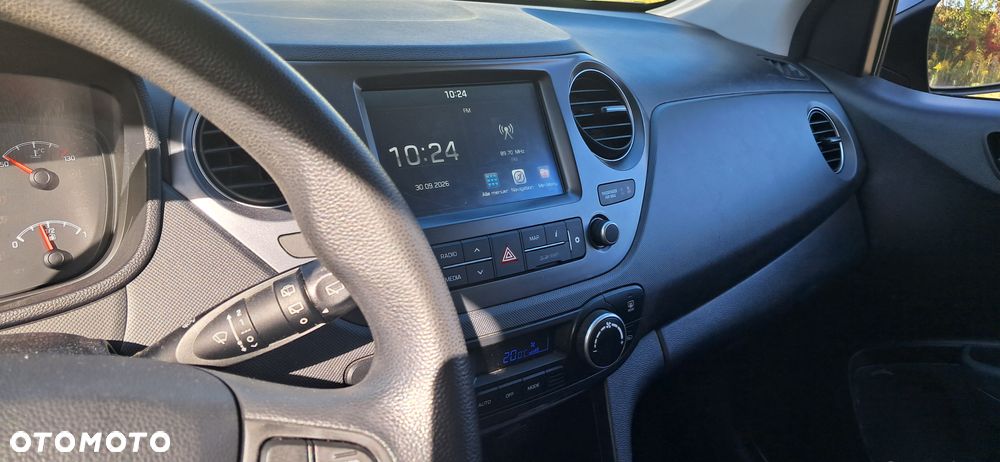 Hyundai i10 1.0 Premium - 11