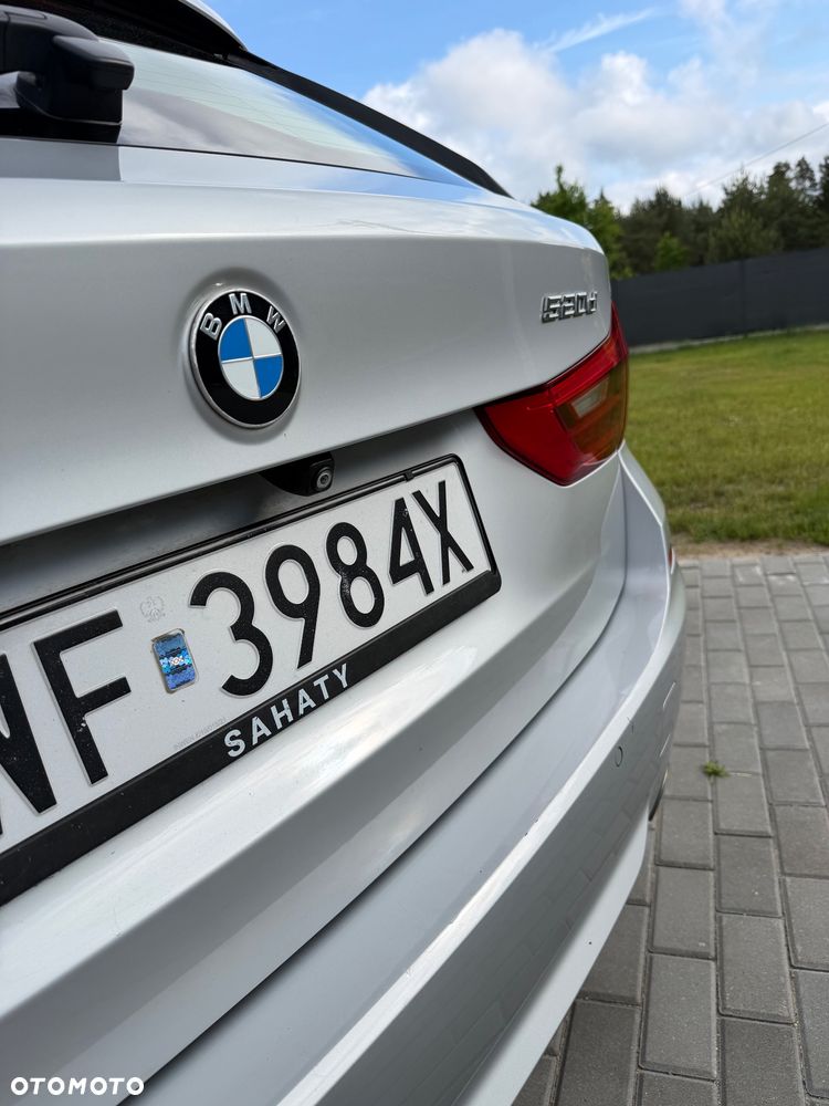 BMW Seria 5 520d Sport Line - 13