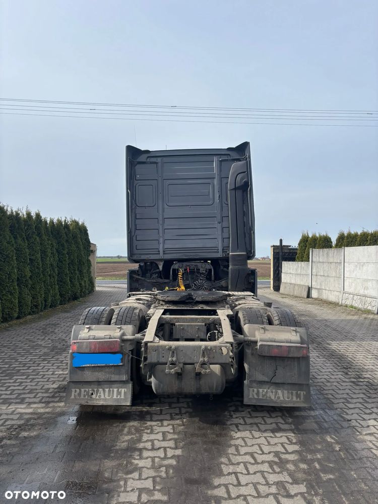 Renault MAGNUM - 7