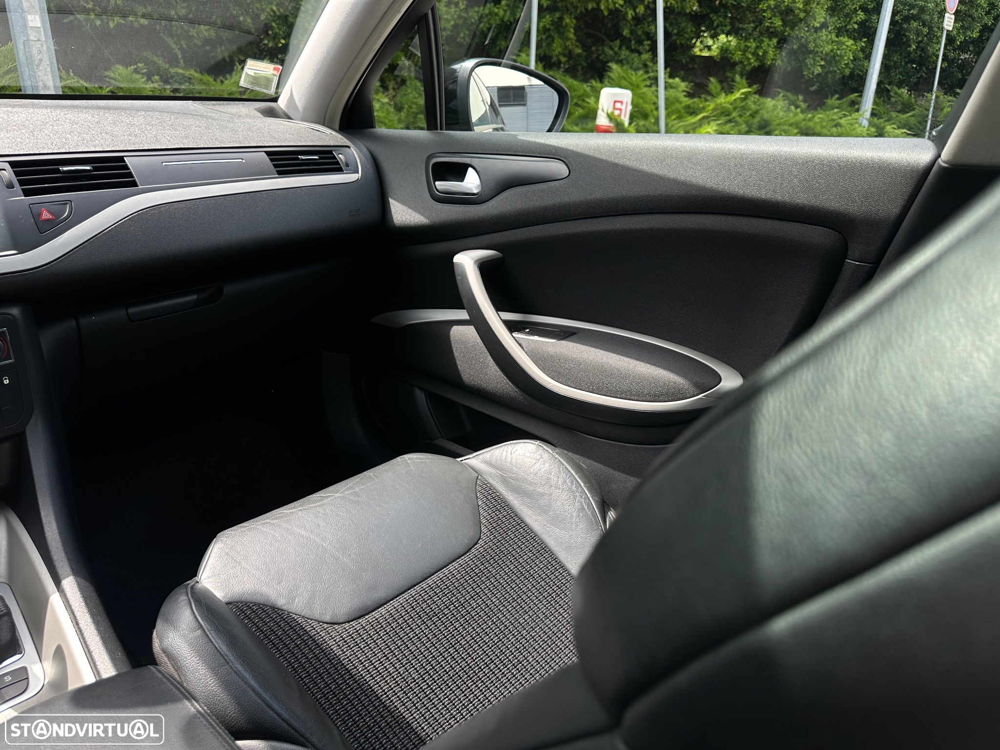 Citroën C5 Tourer 1.6 e-HDi Séduction Air.CMP6 - 23
