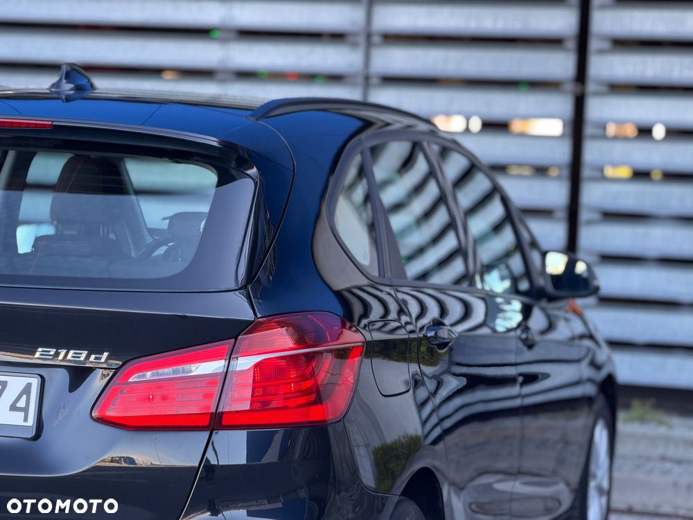 BMW Seria 2 218d Sport Line - 30