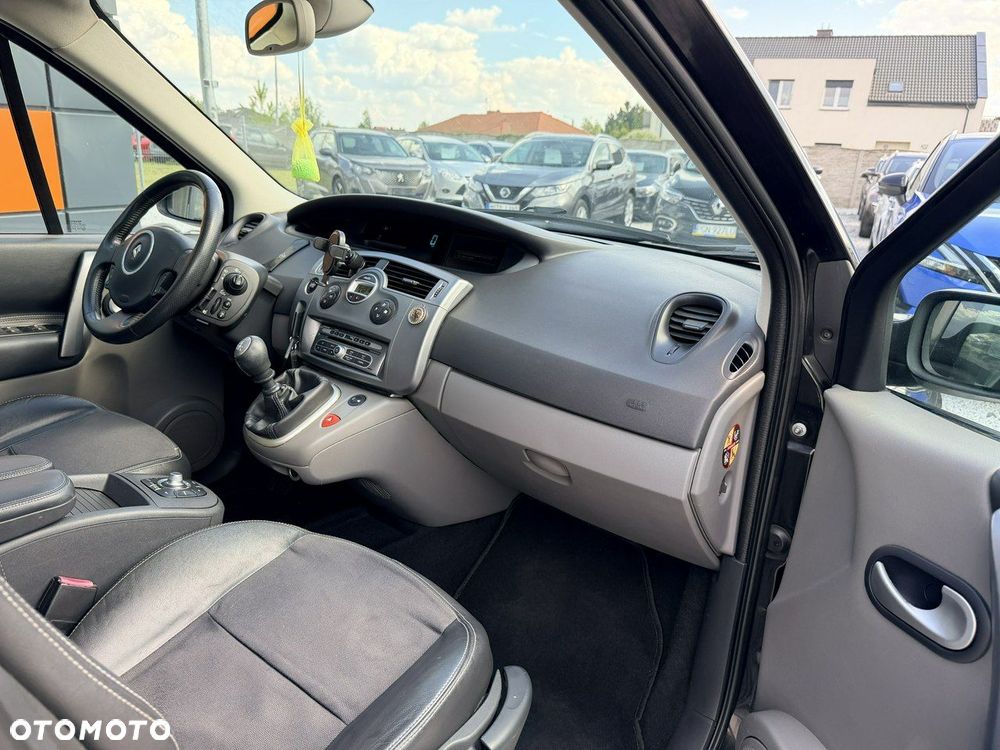 Renault Scenic 2.0 16V Privilege - 15