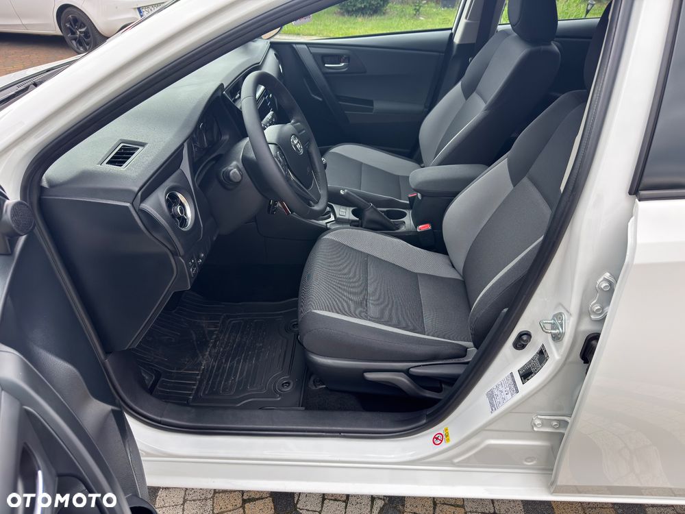 Toyota Auris 1.33 VVT-i Active - 30