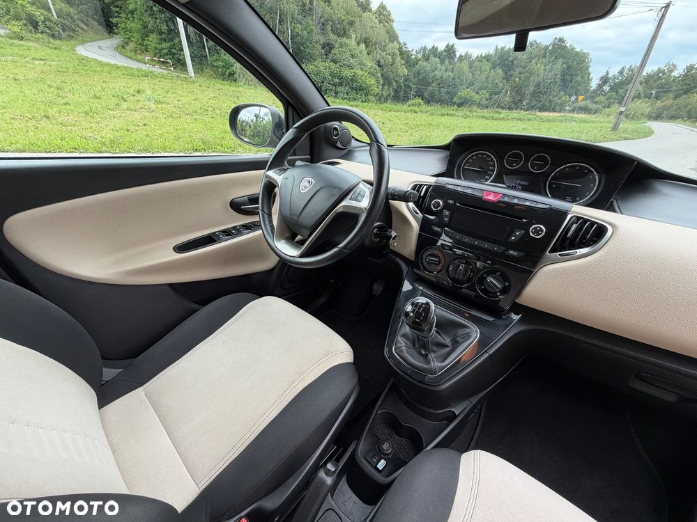Lancia Ypsilon 1.2 8V Elefantino S&S - 25