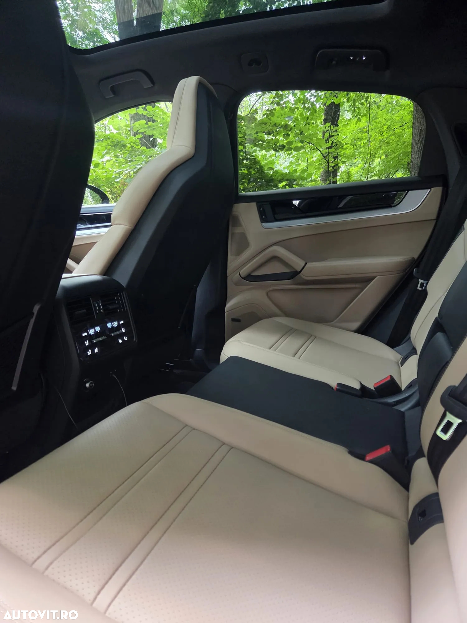 Porsche Cayenne Coupe Standard - 19