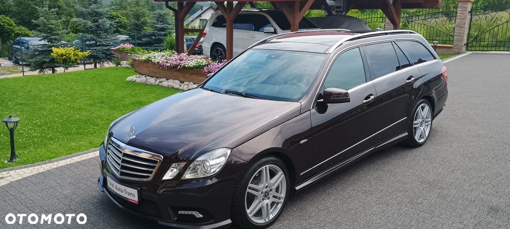 Mercedes-Benz Klasa E 300 CDI DPF BlueEFFICIENCY 7G-TRONIC Avantgarde - 2