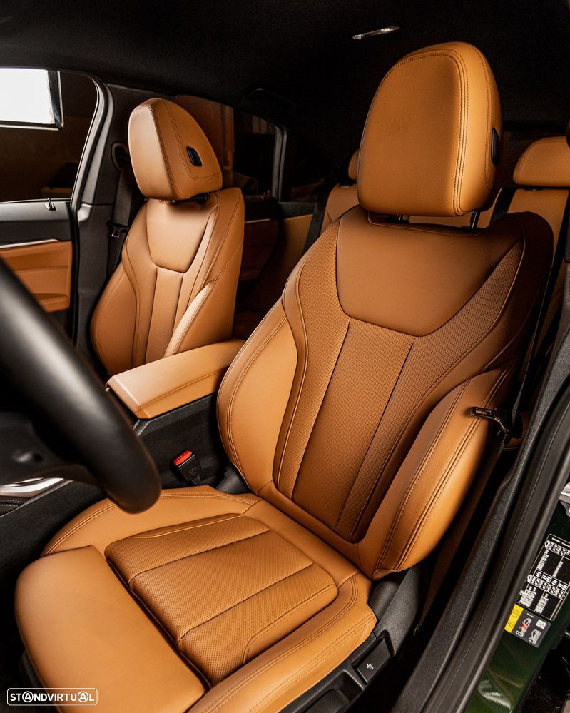 BMW i4 eDrive40 Edição Desportiva M - 8
