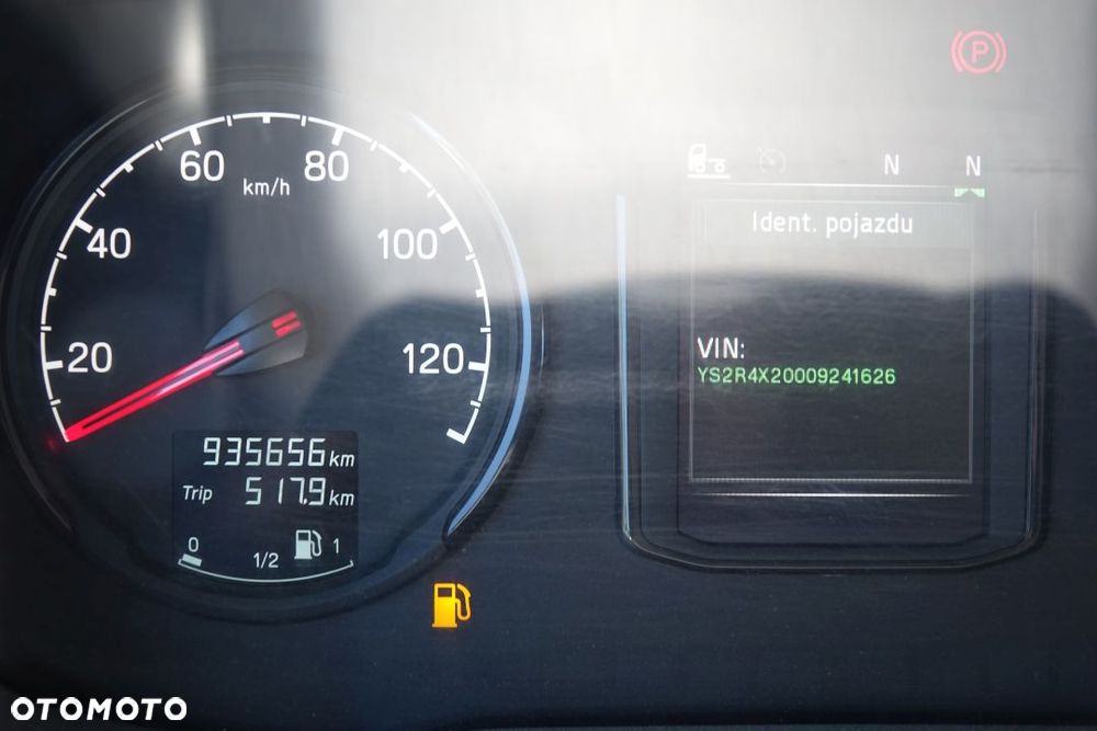 Scania R450 / EURO 6 / STANDARD/ AUTOMAT / RETARDER / LODÓWKA / NAWIGACJA / KLIMATYZACJA POSTOJOWA / 2 ZBIORNIKI - 36