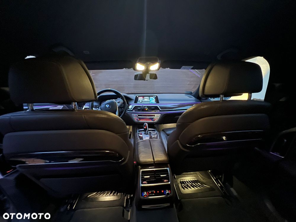 BMW Seria 7 730d xDrive - 11