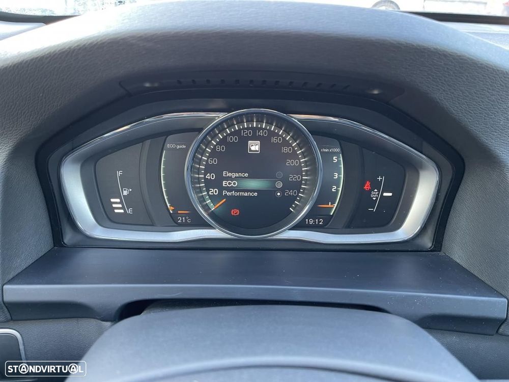 Volvo S60 2.0 D2 Momentum Drive - 18