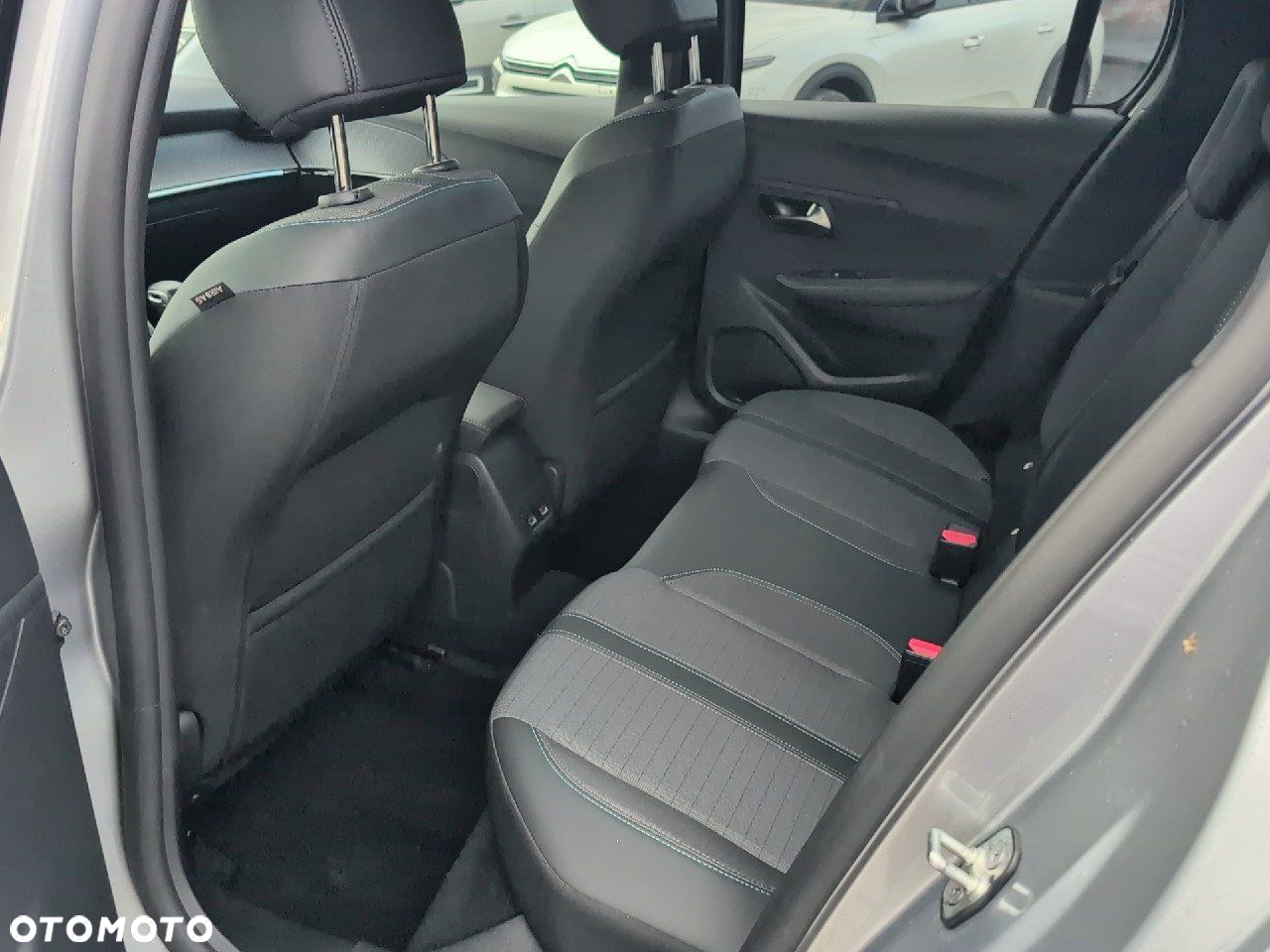 Peugeot 208 1.2 PureTech Allure Pack S&S - 10