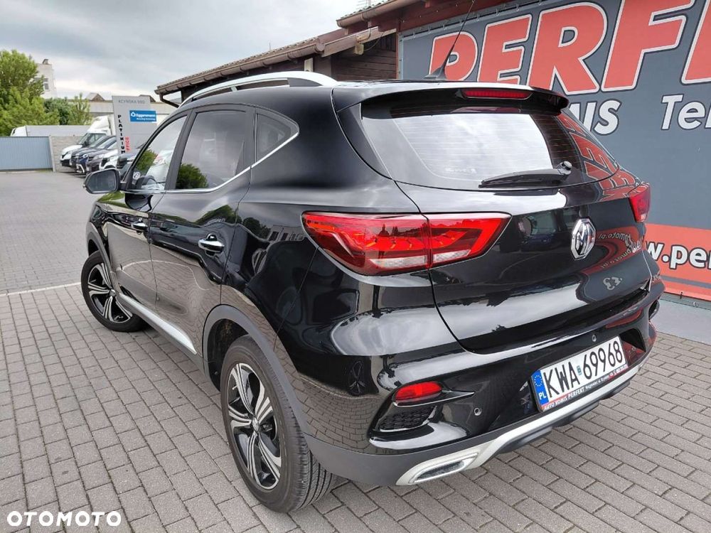 MG ZS - 6