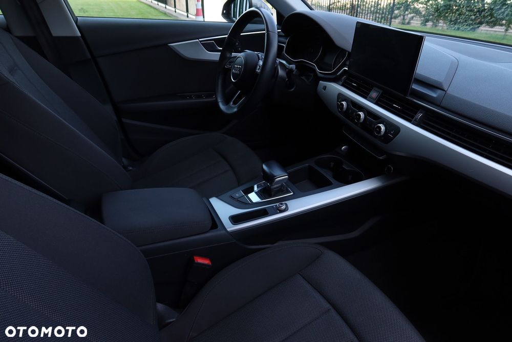 Audi A4 Avant 30 TDI mHEV S tronic - 14