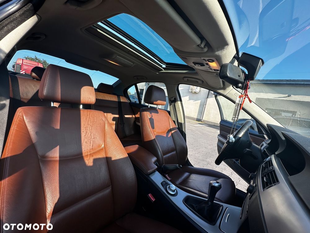 BMW Seria 3 320d - 8