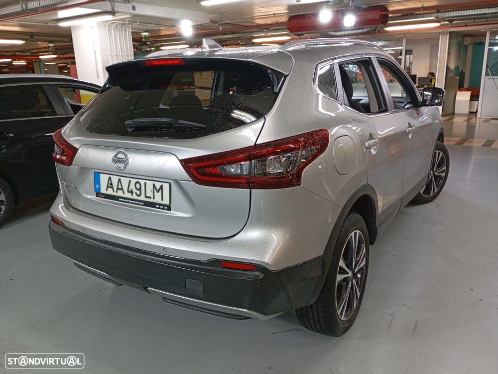 Nissan Qashqai 1.5 dCi N-Connecta J18 - 3
