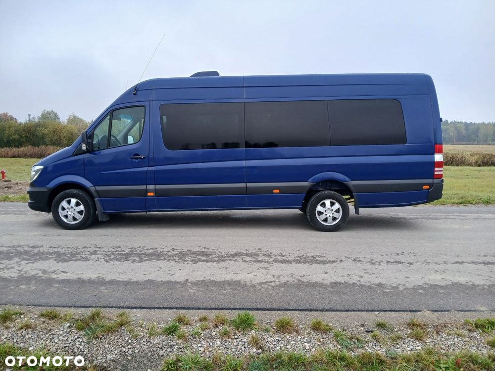 Mercedes-Benz Sprinter - 2