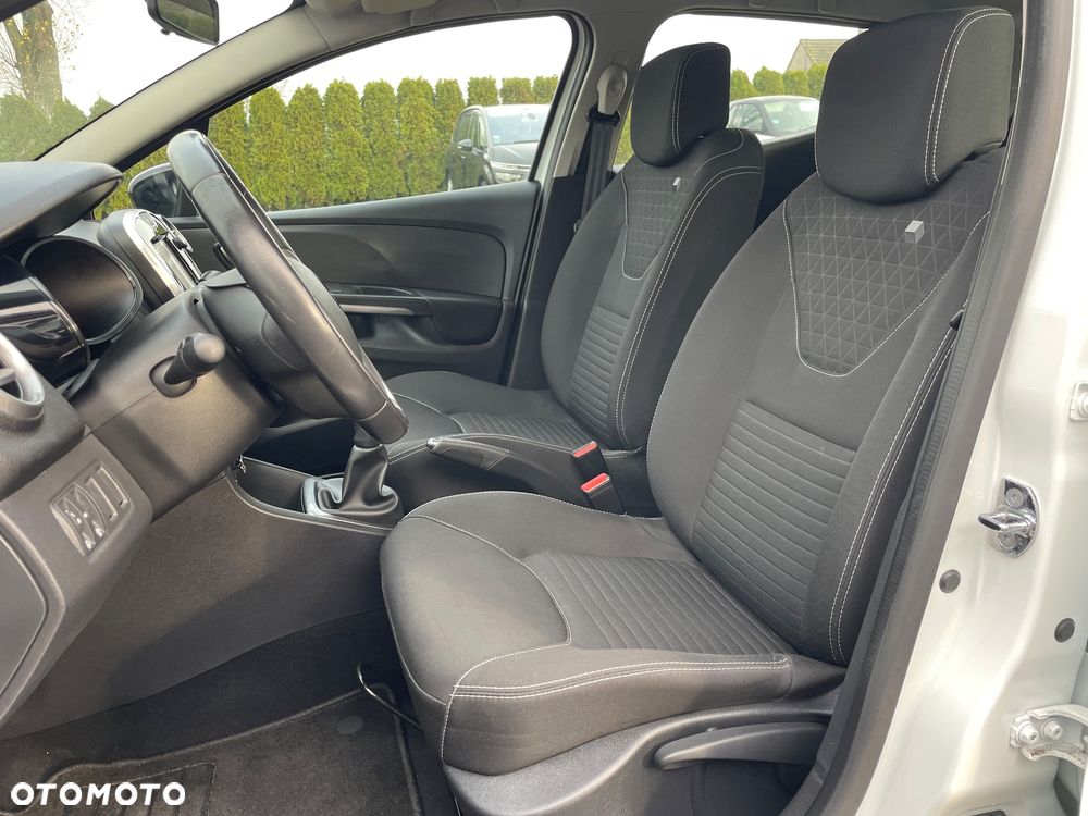 Renault Clio 1.2 16V Limited - 22