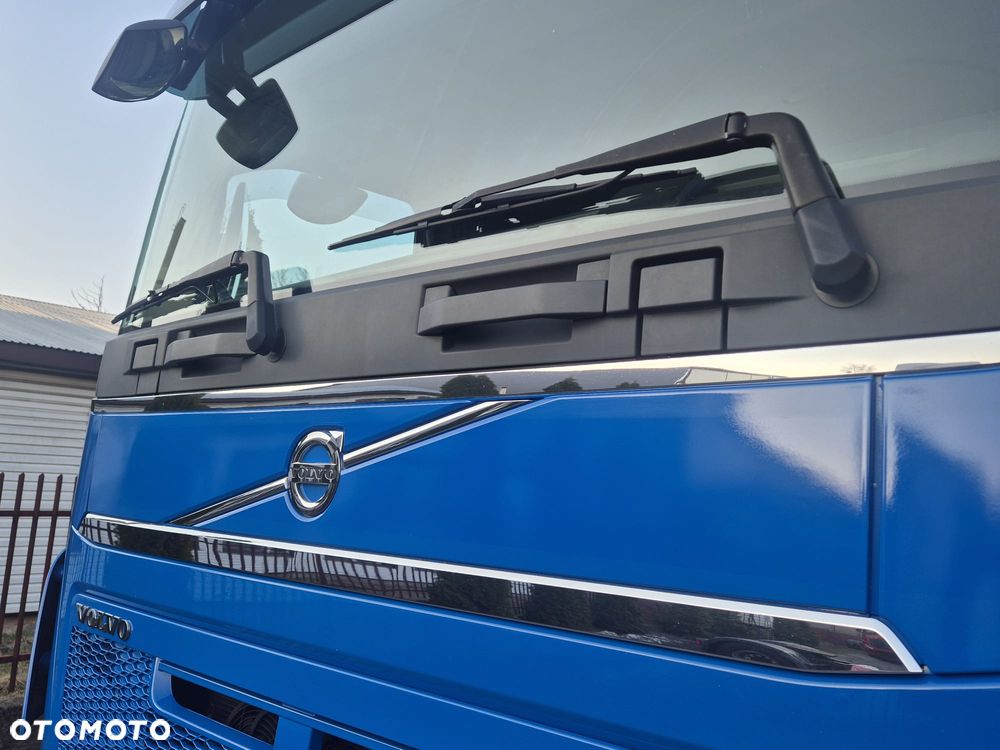 Volvo FH GLOBETROTTER - 16